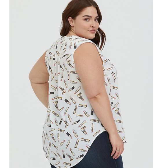 Sleeveless Lipstick Torrid Harper Blouse - Picture 2 of 4